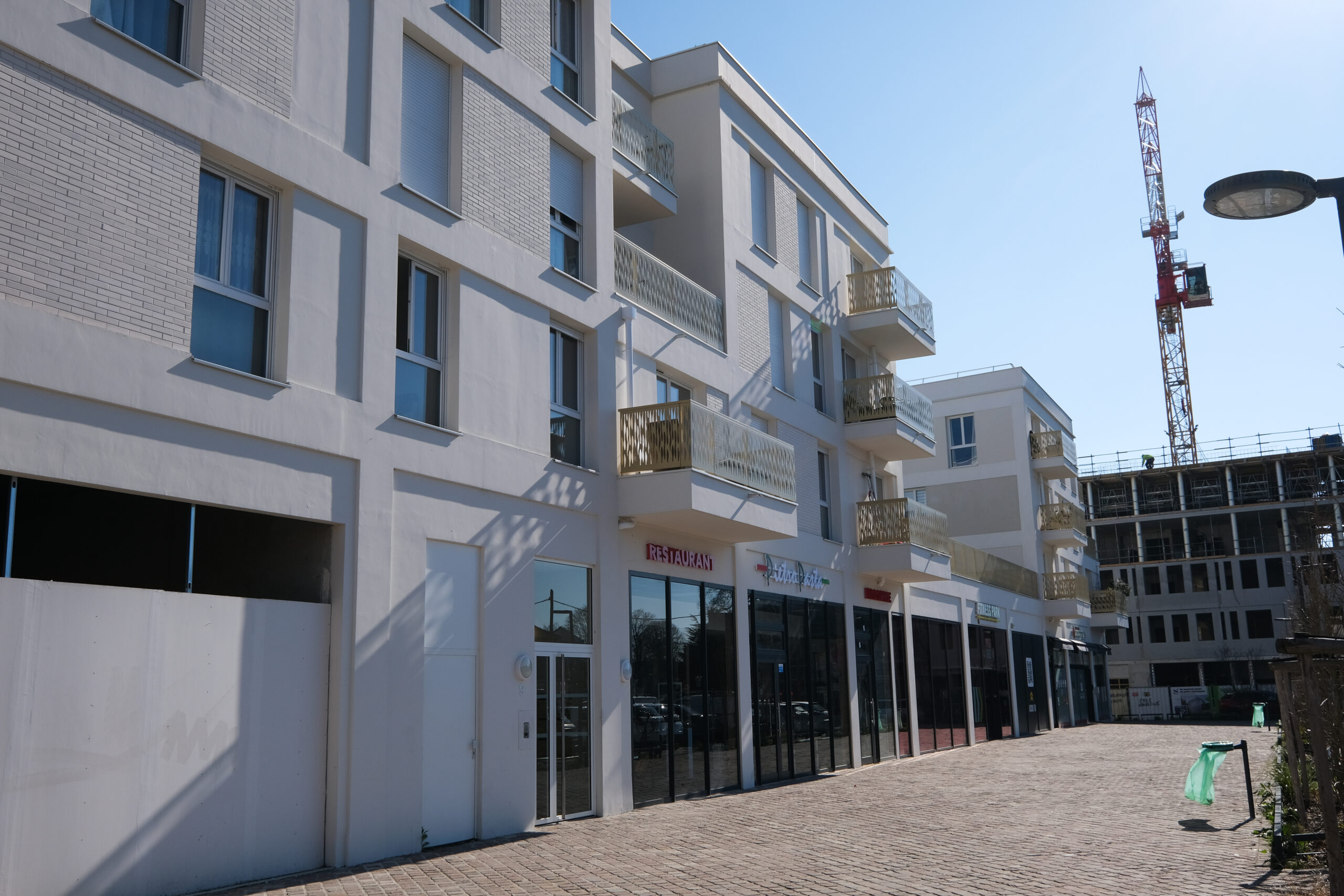 Implanter des commerces au sud et dans le centre