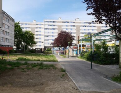 Implanter des commerces à Charcot