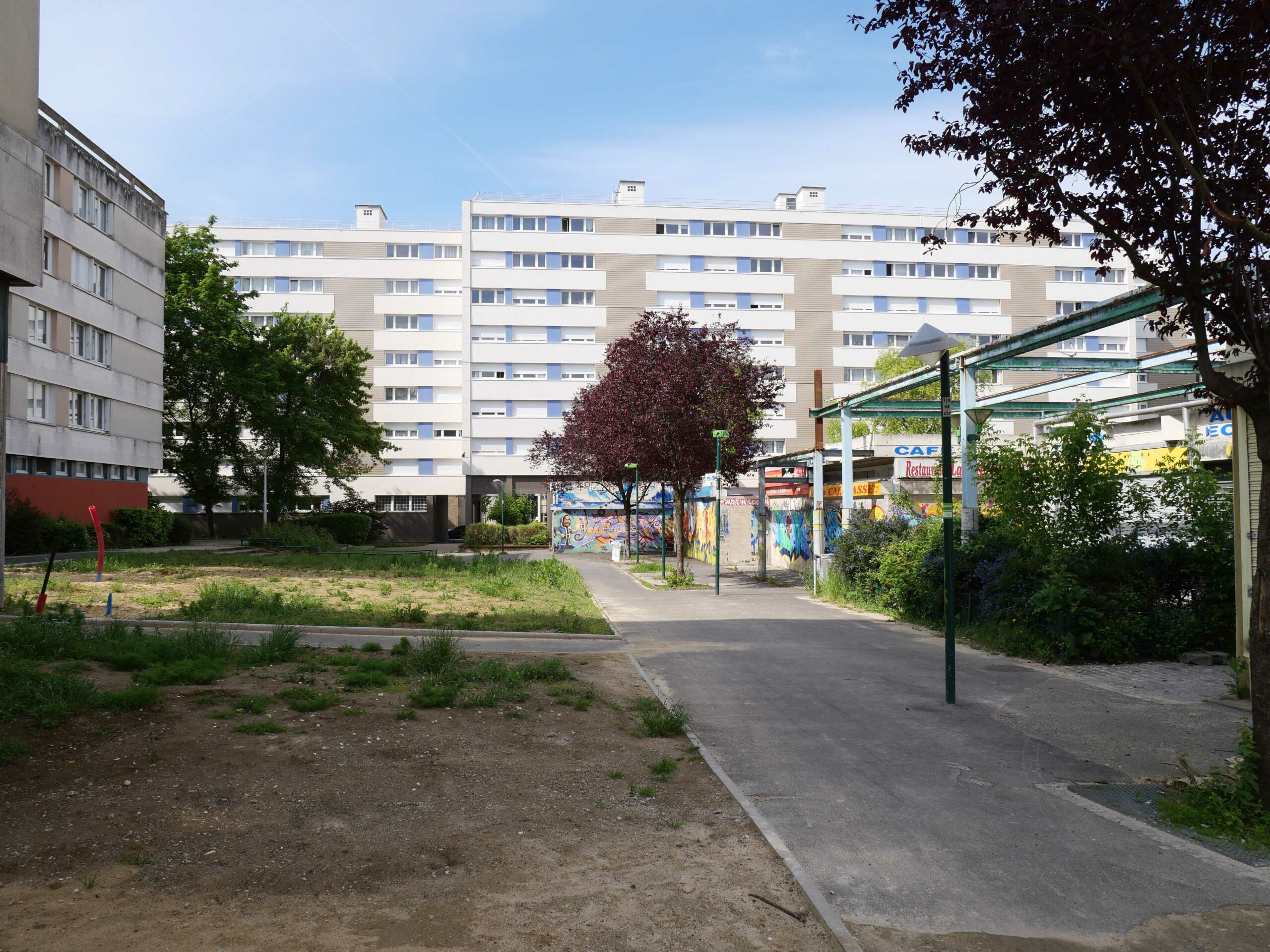 Implanter des commerces à Charcot